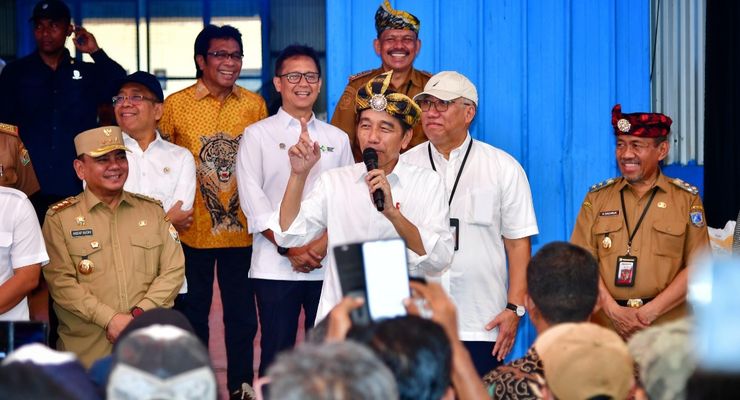 Jokowi Ingin Bansos Beras Lanjut hingga Desember, PDI-P: Cawe-cawe untuk Pilkada