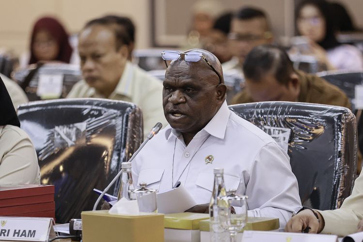 Digugat Pegawainya yang Dimutasi, Natalius Pigai Beri Penjelasan