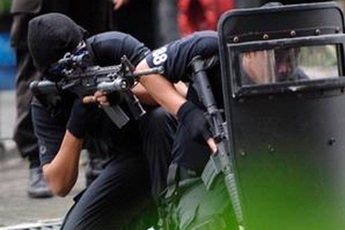 Pasukan Densus 88 Antiteror  