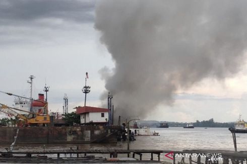 Kapal yang Terbakar dan Meledak di Samarinda Milik Perusahaan Anggota DPR