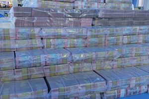 Penampakan Uang Rp 165 Miliar Hasil Sitaan TPPU Narkotika BNN, Ditumpuk Berbentuk Piramida