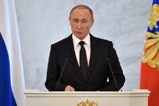 Penyebab Lengan Kanan Putin Terlihat Kaku Saat Berjalan