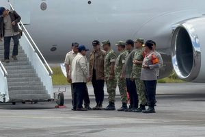 Prabowo Tiba di Tapanuli Utara, Disambut AHY hingga Bobby Nasution