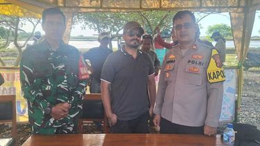 Saat Turis Pakistan Kebingungan Tertinggal Rombongan di Pantai Tanjung Pakis Karawang