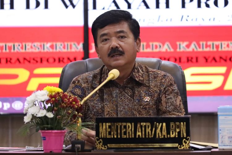Menteri ATR/Kepala BPN Hadi Tjahjanto saat konferensi pers pengungkapan kasus mafia tanah di Kalteng pada Jumat (24/03/2023).
