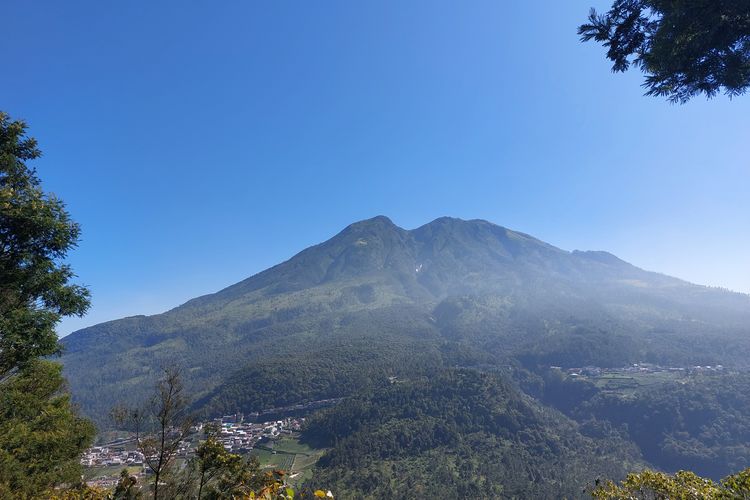 Gunung Lawu Karanganyar Dikabarkan Akan Erupsi Besar, Badan Geologi Bongkar Fakta Sebenarnya