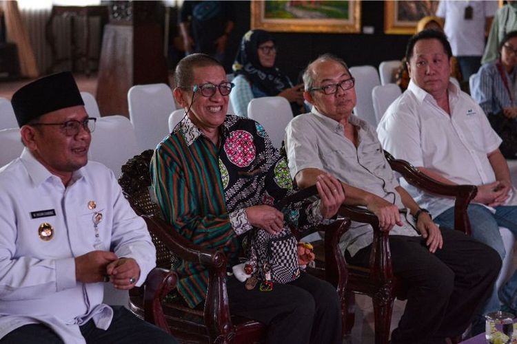 Nojorono Kudus menghadirkan perhelatan ''Kontemplasi Mahakarya Caping Kalo''. 