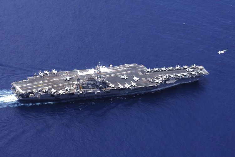 USS Kapal Induk Kitty Hawk pernah menjadi simbol terbesar kekuatan militer Amerika Serikat (AS) di Indo-Pasifik