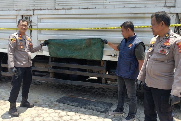Pria Mesuji Isi 200 Liter Solar Subsidi di SPBU Sepanjang Jabar-Lampung, 875 Liter Disita dari Rumahnya