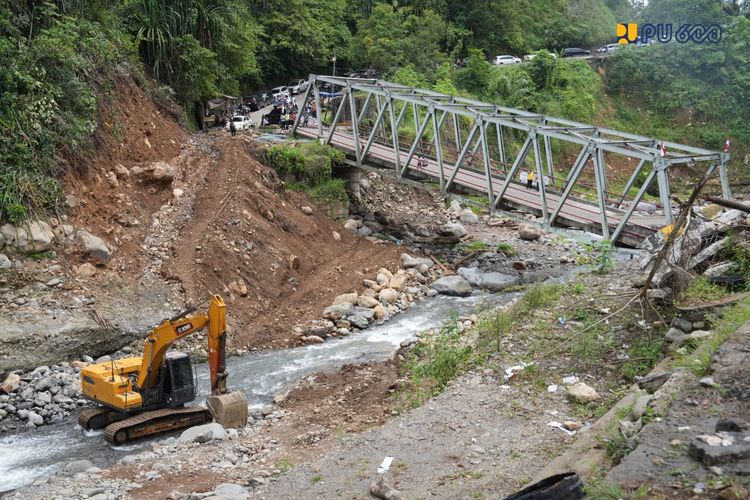 Menteri PU Wanti-wanti, Gerusan Sungai Ancam Jembatan Enang-Enang