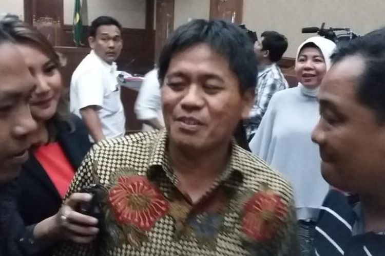 Anggota Fraksi PKB di Komisi V DPR Musa Zainuddin seusai memberikan keterangan di Pengadilan Tipikor, Jakarta, Senin (2/5/2016).