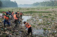 Cegah Pencemaran Citarum, DLH Jabar Kerahkan Patroli Sungai