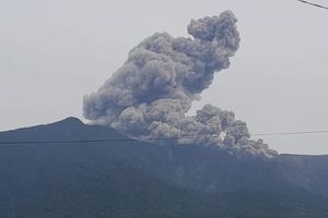 Sejak Januari 2026, Gunung Marapi Meletus Puluhan Kali, Erupsi Hampir Tiap Pekan