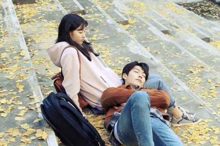 Film Uncontrollably Fond yang diperankan oleh Kim Woo Bin dan Bae Suzy yang menguras air mata.