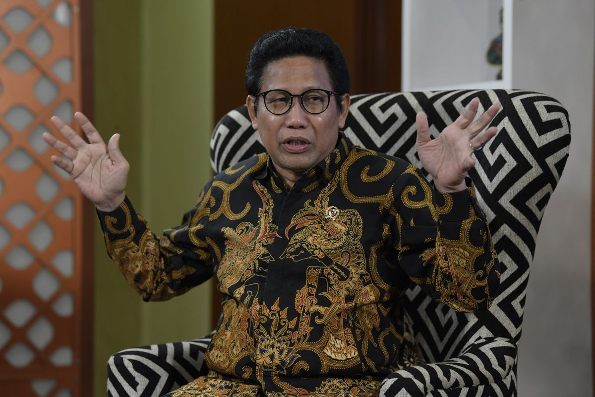 Menteri Desa, Pembangunan Daerah Tertinggal dan Trasnmigrasi Abdul Halim Iskandar dalam gelar wicara ?Temu Kenali Budaya Desaku? di salah satu TV Swasta di Jakarta secara virtual, Jumat (4/12/2020).
