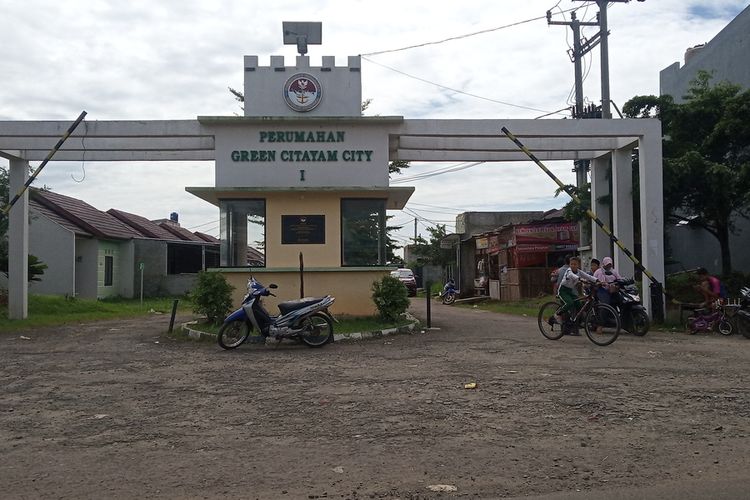 Kondisi perumahan Green Citayam City (GCC) di Desa Ragajaya, Kecamatan Bojonggede, Kabupaten Bogor, Jawa Barat, Selasa (10/3/2020), jelang eksekusi lahan sengketa itu tampak sejumlah rumah tidak berpenghuni