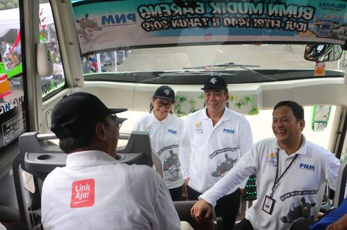 PNM Berangkatkan Nasabah Mekaar Mudik Gratis