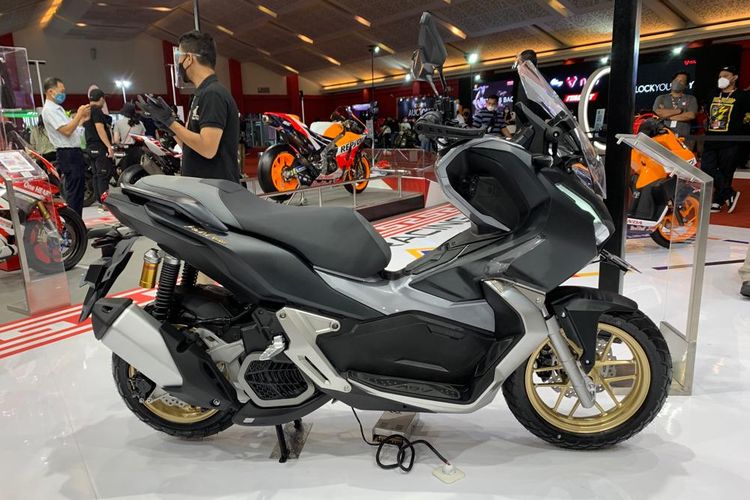 Ilustrasi Honda ADV 150 di IIMS 2022