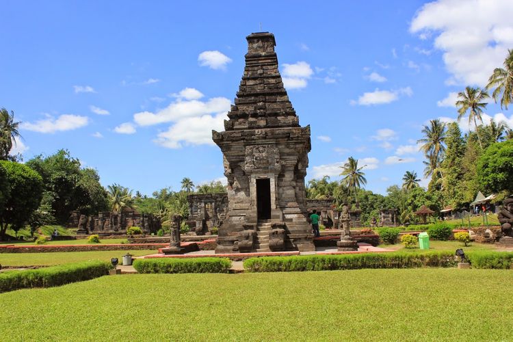Candi Penataran yang merupakan salah satu peninggalan Kerajaan Kediri.
