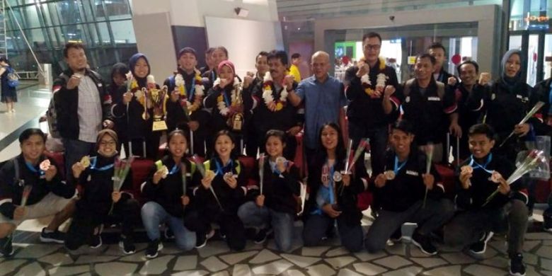 Dari 17 atlet yang diturunkan pada Kejuaraan Dunia Pencak Silat Junior 2018 di Thailand ini, Indonesia meraih enam medali emas, empat perak dan empat perunggu.