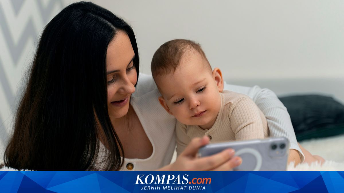 Studi Ungkap Bahaya Screen Time pada Bayi di Bawah 2 Tahun, Orangtua Perlu Tahu