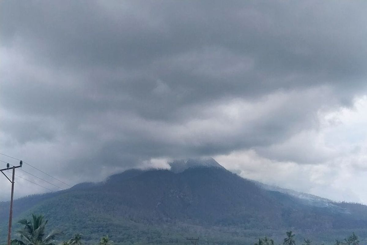 Area Puncak Gunung Lewotobi Dilanda Banjir, Warga Diimbau Waspada