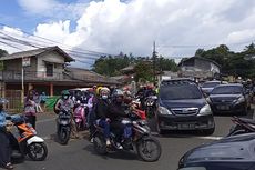 BERITA FOTO: Puncak Bogor Diserbu Wisatawan pada Hari Kedua Lebaran