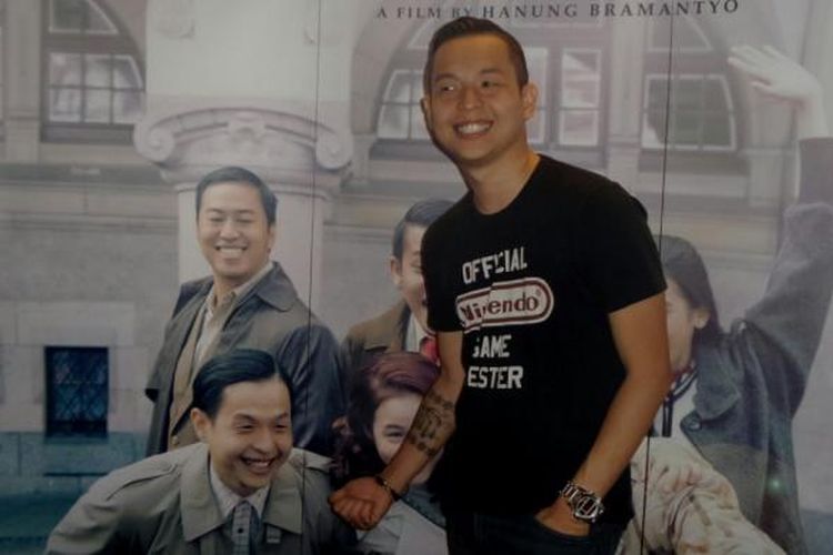 Ernest Prakasa usai konferensi pers film Rudy Habibie di CGV Blitz, Grand Indonesia, Jakarta Pusat, Jumat (24/6/2016) malam.