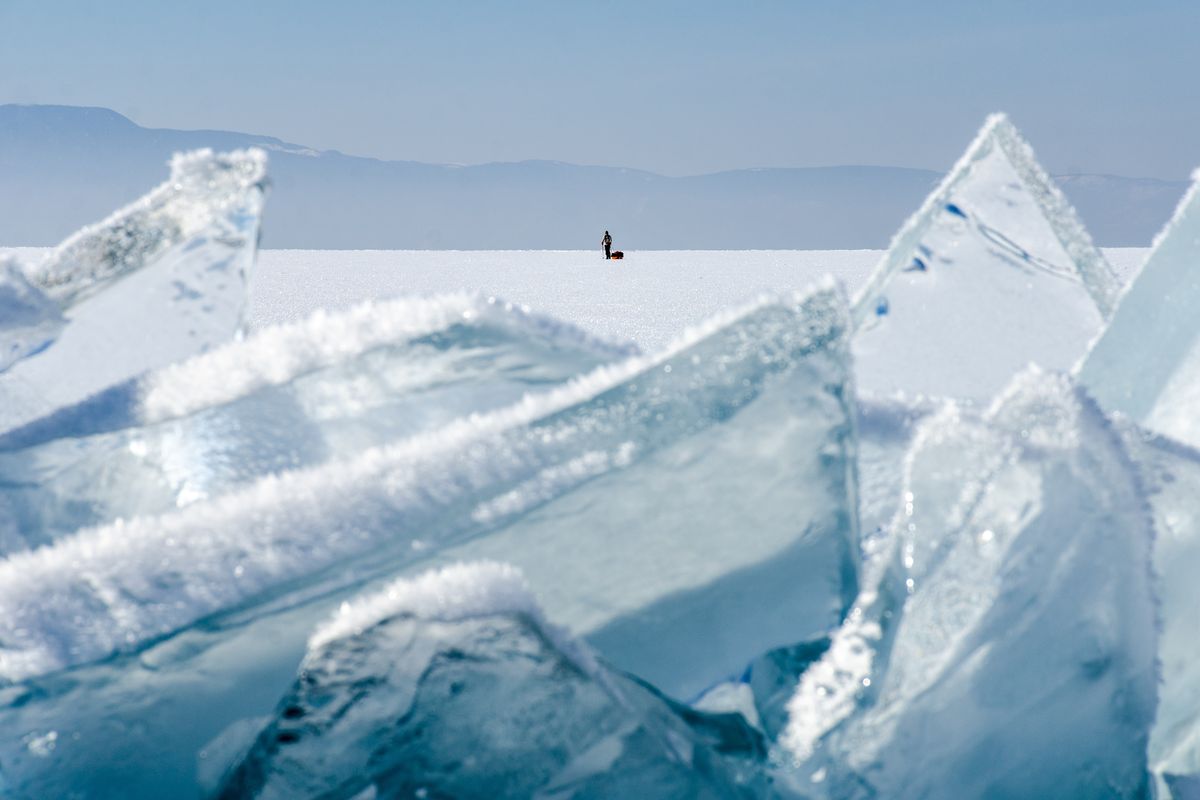 Ilustrasi danau di Siberia, Rusia.