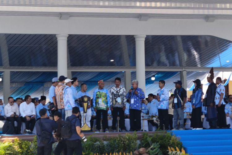 Momen Gibran Rakabuming Minta Petani dan Nelayan Sampaikan Keluhan