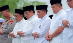 Kalimantan Tengah Diguyur Hujan Usai Gubernur dan Masyarakat Gelar Shalat Istisqa dan Doa Bersama