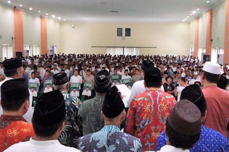 Deklarasi Barisan Gus dan Santri (Baguss) Bersatu untuk pemenangan Jokowi - Maruf Amin pada Pilpres 2019, Sabtu (2/3/2019). Deklarasi digelar di gedung pertemuan PG Djombang Baru dan dihadiri ratusan kiai kampung dari seluruh desa di Kabupaten Jombang.