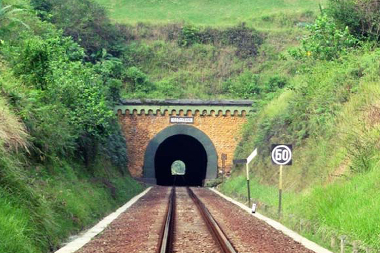 Terowongan di Jalur Lintas Selatan, Salah Satunya Terowongan Ijo