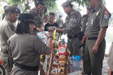 Dirazia Satpol PP, Pedagang di Jakarta Utara Kocar-kacir 
