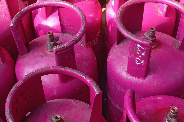 Jeritan Warga Saat Harga Gas Elpiji dan BBM Nonsubsidi Naik Bersamaan