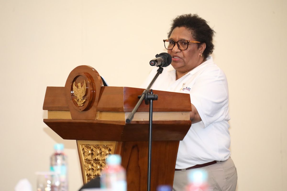 Wakil Menteri Dalam Negeri (Wamendagri) Ribka Haluk dalam Rapat Koordinasi Pemerintah Provinsi Papua Pegunungan bersama Kementerian Dalam Negeri (Kemendagri) di Hotel Baliem Pilamo, Wamena, Kabupaten Jayawijaya, Papua Pegunungan, Selasa (29/7/2025).
