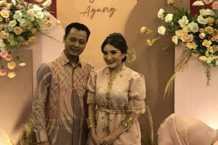 Acara lamaran Kiki Amalia dan Agung Nugraha di Kebayoran Baru, Jakarta Selatan, Minggu (16/10/2022).