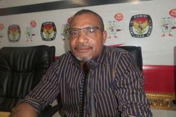 Ketua KPU Provinsi Papua Adam Arisoi.