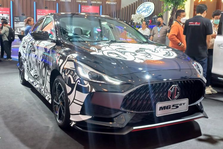 MG Motor Indonesia berkolaborasi dengan Abenk Alter dan Muklay