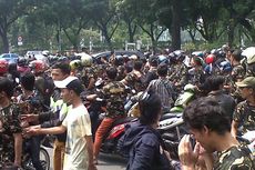Pendukung Prabowo Masih Ramaikan Gedung MK