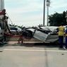 Mobil Tabrak Truk di Tol JORR, Dua Penumpang Tewas