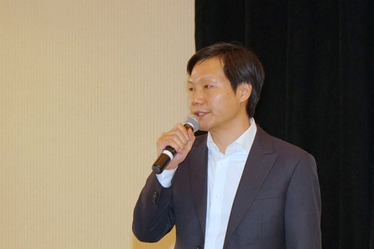 CEO Xiaomi Lei Jun dalam sesi tanya jawab di sela acara Qualcomm Snapdragon Summit 2017 di Hawaii, Amerika Serikat, Selasa (5/11/2017).
