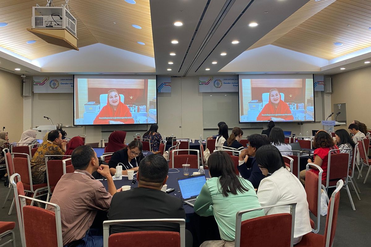 Wali kota Semarang Hevearita Gunaryanti Rahayu saat memberikan materi sharing session dalam ajang UN Public Services Forum di Incheon, Korea Selatan, Selasa (25/6/2024)