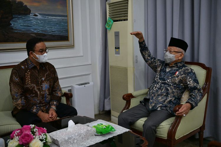 Wakil Presiden Ma'ruf Amin menjamu Gubernur DKI Jakarta Anies Baswedan di kediaman resmi wapres, Jakarta, Selasa (26/7/2022).