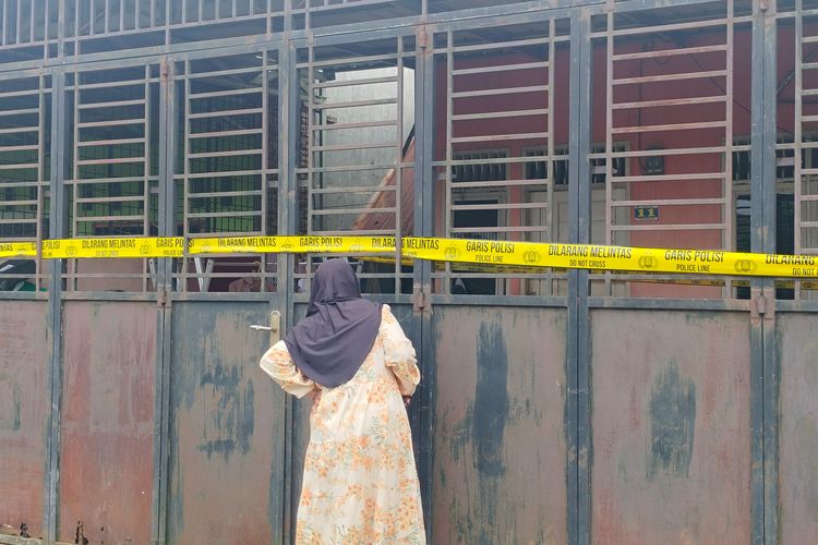 Susana kediaman Bonio Raja Gadjah (18) di Gang Rambe, Desa Marindal II, Kecamatan Patumbak, Kabupaten Deli Serdang, Sumatera Utara pada Sabtu (15/11/2025).