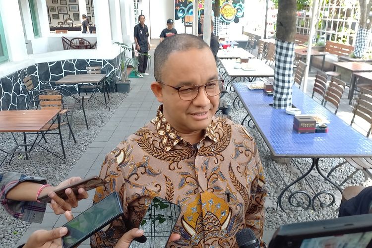 Bakal Calon Presiden (Bacapres) Anies Baswedan saat ditemui di Kota Yogyakarta, Senin (24/7/2023)