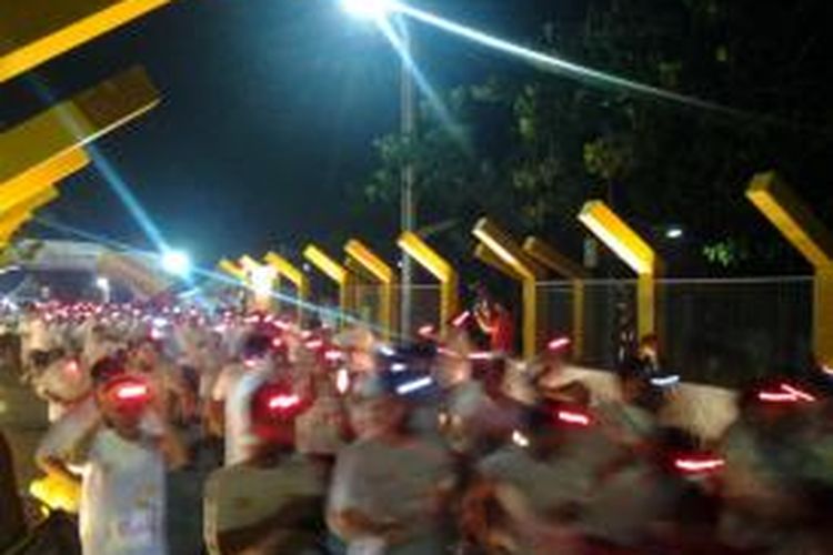 Para peserta Shell Helix Ultra 10K Race di BSD Green Park, Tangerang, Sabtu (8/11/2014).
