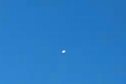 [VIDEO] Benda Aneh Diduga UFO Melayang di Langit Pakistan