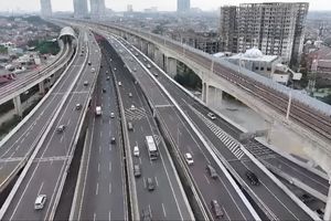 Volume Kendaraan di Tol MBZ Arah Jakarta Tembus 56.000, Arus Balik Mulai Terjadi