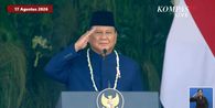 Prabowo Kenakan Beskap Biru dan Kalung Melati pada Upacara HUT Ke-81 RI